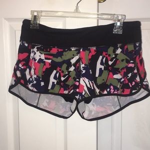 Lululemon Speed Shorts - size 6